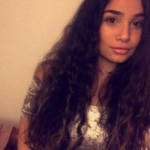 Meet your Posher, Manuela